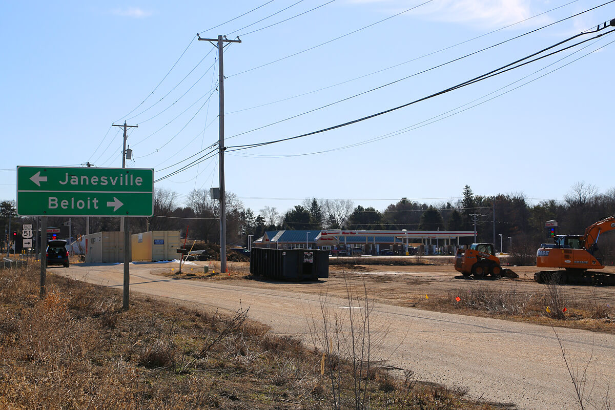 hwy51-11-Janesville-Self-Storage-Rental-Units-near-Kwik-Trip-Gas-Station